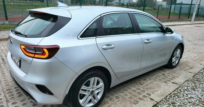 Kia Ceed cena 56910 przebieg: 35000, rok produkcji 2021 z Lubień Kujawski małe 56